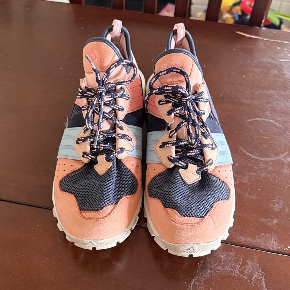 Kith x Adidas x TERREX EEA COLLECTION Response Trail Shoes - Picture 4 of 5